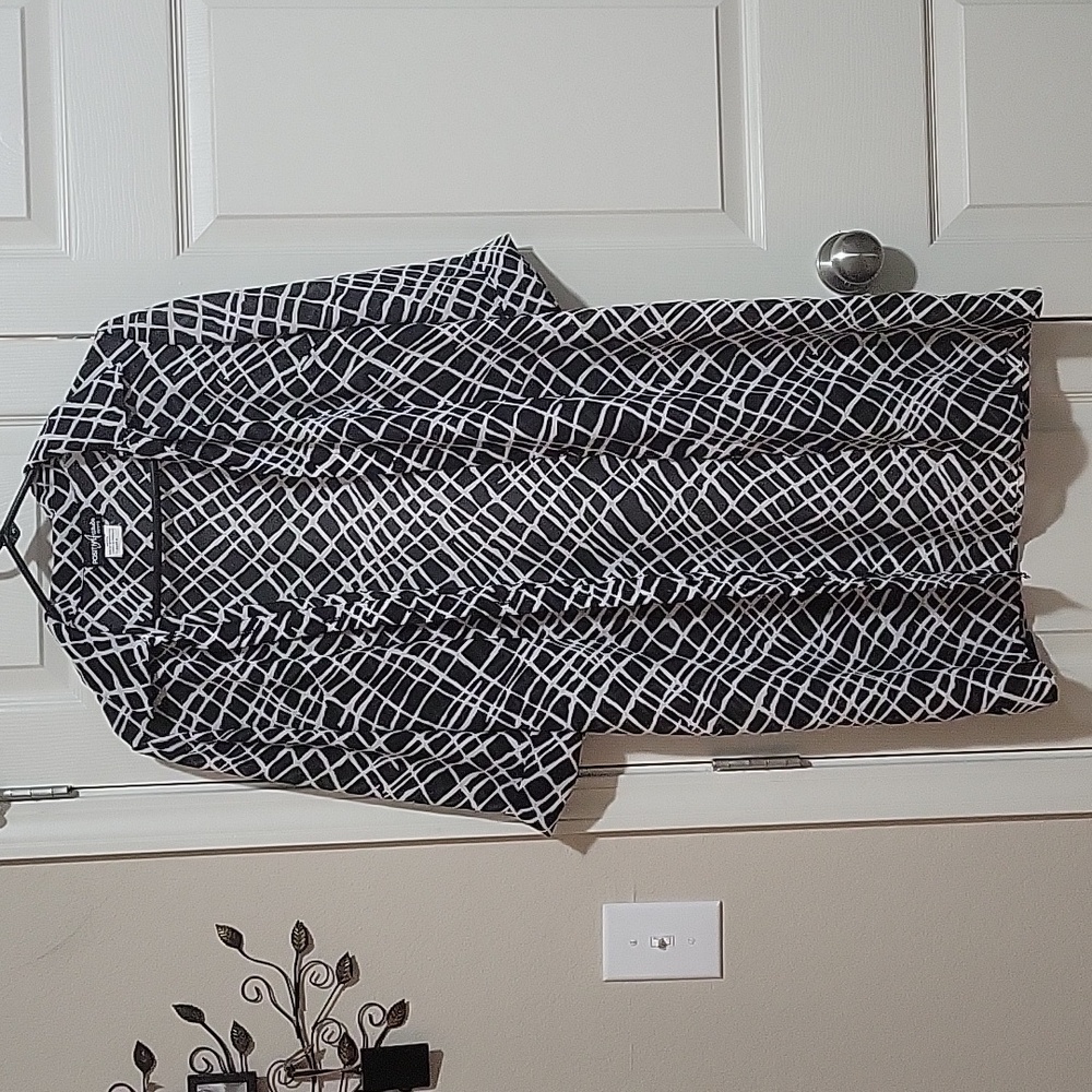Dress,  cover up (8), purse, and new  ear-rings . Reduced from 25 to $14.00 - Picture 12 of 17